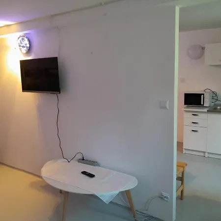 Muchorek 1km Od Energylandii * ザトル